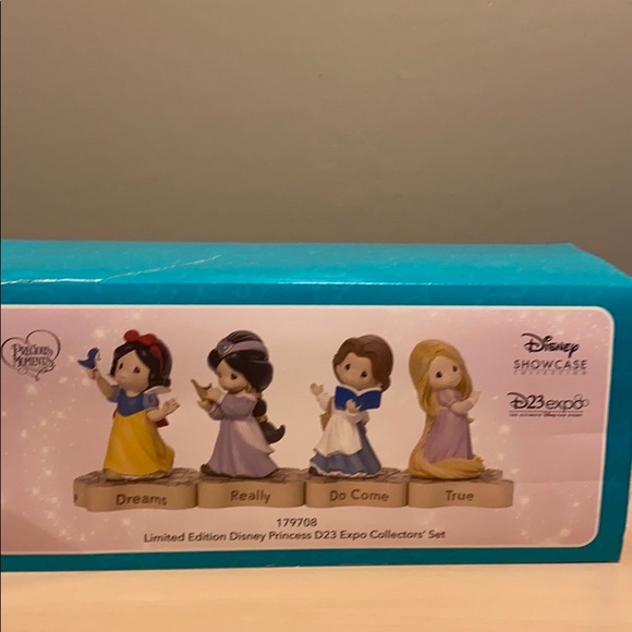 LIMITED EDITION DISNEY PRINCESS Precious Moments